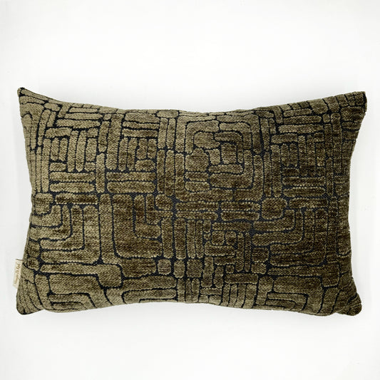 VDK Rebel Cushion Dark Taupe 40x60cm