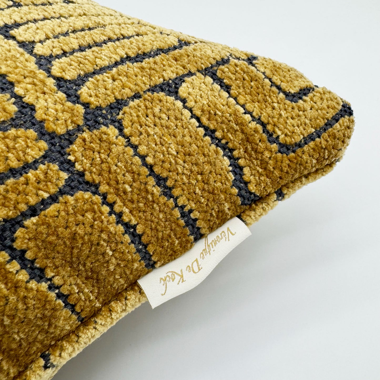 VDK Rebel Cushion Dark Stone 50x50cm